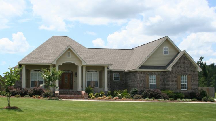 Traditional Plan 1 900 Square Feet 3 Bedrooms 2 5 Bathrooms 348 00084