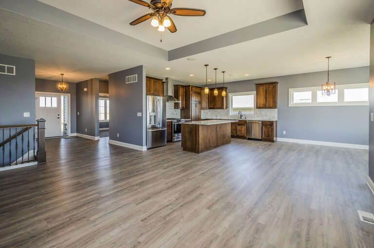 Craftsman Plan: 1,736 Square Feet, 2 Bedrooms, 2 Bathrooms - 1020-00326