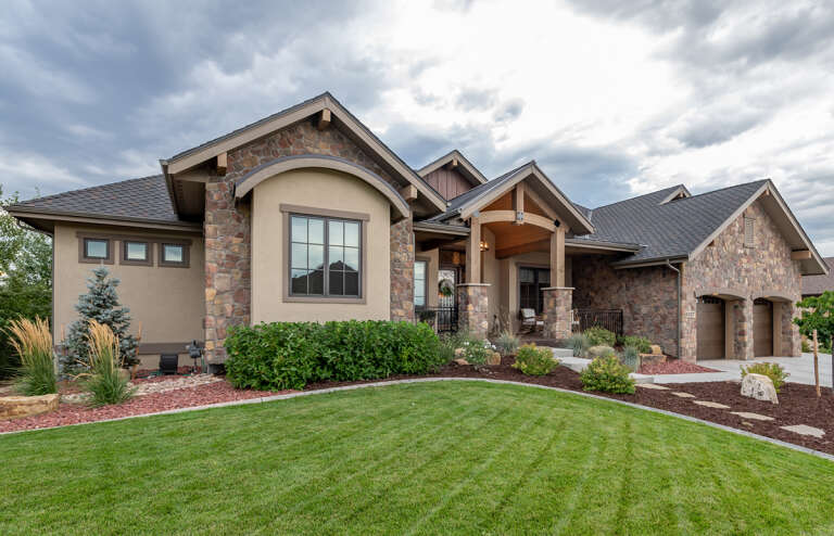 Craftsman Plan: 2,861 Square Feet, 2 Bedrooms, 2.5 Bathrooms - 5631-00128