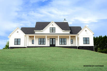 Modern Farmhouse House Plan #4534-00039 Build Photo